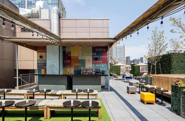 Perfectly Located to Everything! Rooftop Pool, Restaurant and Bar, Pet-friendly!