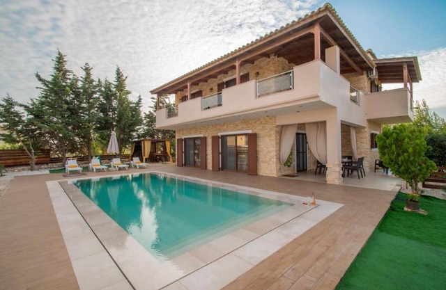 Peroulis Villa in Zakynthos