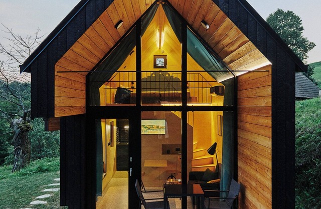Perunika, modern cottage on Tri Vile estate with an amazing view