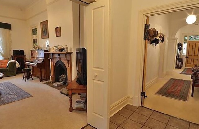 Pet Friendly 4 BR 1900's Country Villa accommodating up to nine guests.
