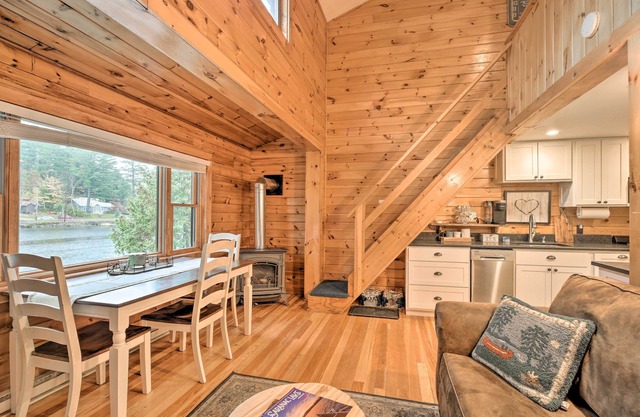 Pet-friendly Adirondack Cabin w/On-site Lake