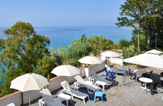 Pet friendly apartment in Parghelia