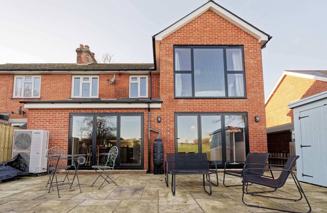 Pet-Friendly | BBQ Patio, Fire Pit Near Kent Downs