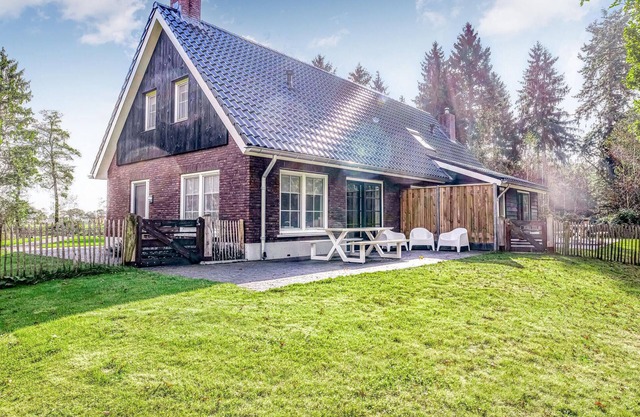 Pet friendly home in Rijssen with WiFi
