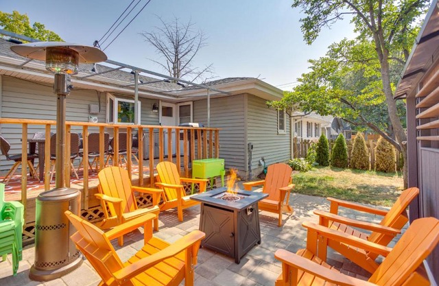 Pet-Friendly Minneapolis Home about 8 Mi to Downtown!