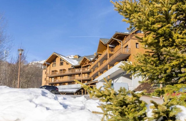 Pet-Friendly Mountain Haven Near Sybelles Ski & Parks | Indoor Pool & Sauna