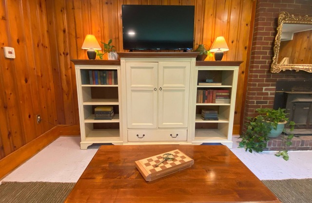 Pet-friendly, Shortpump Guest Suite. Extended Stays Welcome!