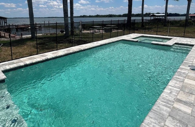 PETS STAY FREE Camp St Cabanas Unit 3 on Lake Dora