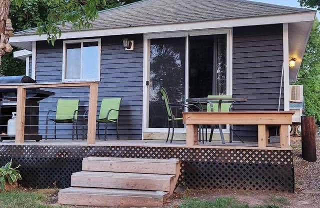 Pickerel Cabin - Waterfront resort on Fremont Wolf River