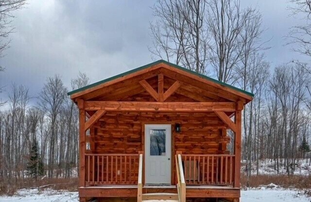 Pickerel Retreat - Cabin 1