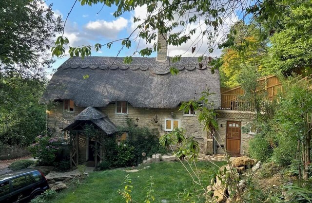 Picture Postcard Dorset Cottage Sleeps up to 6