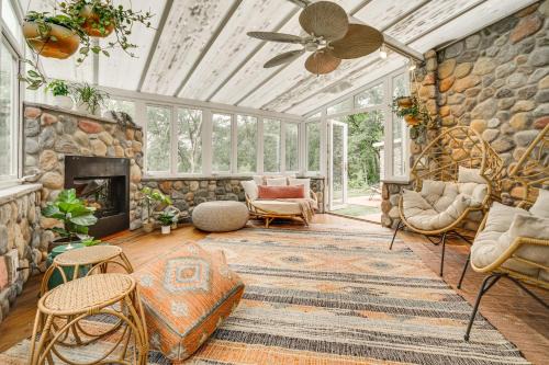 Picturesque Lake Elmo Cottage with Fire Pits!