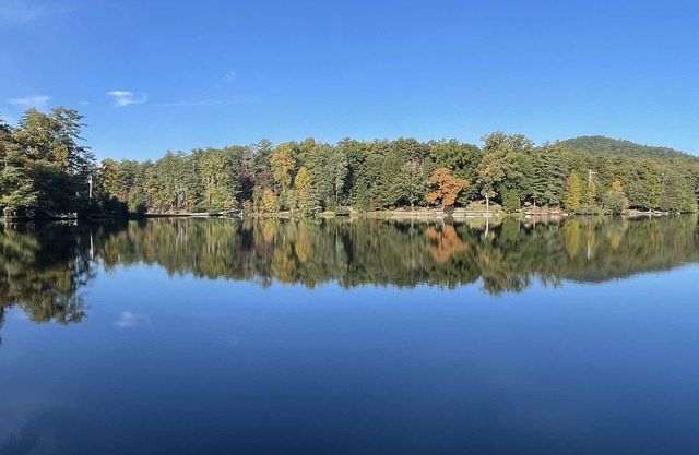 Picturesque Mountain Rest Lake Cabin on the lake with private dock!