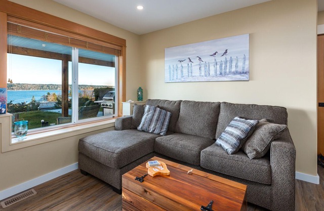 Pier View Suite, Stunning Ocean View.