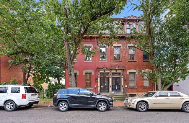 Pittsburgh Stay – Walk to Stadiums, Stage AE + Casino, Remote-Work Ready