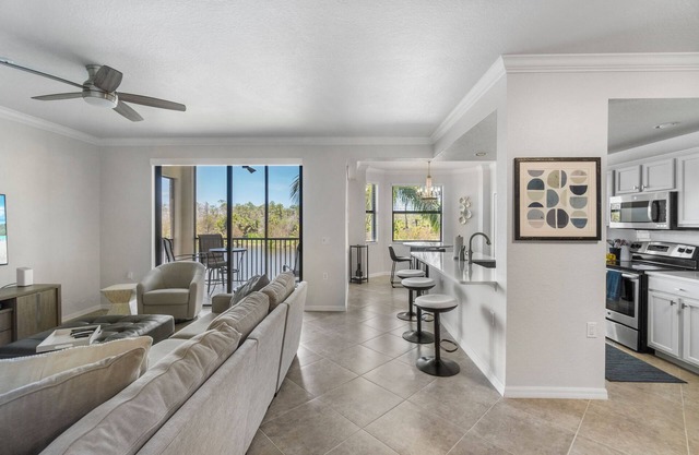 Play & Stay in Paradise – Updated 2BR with Full Golf Access