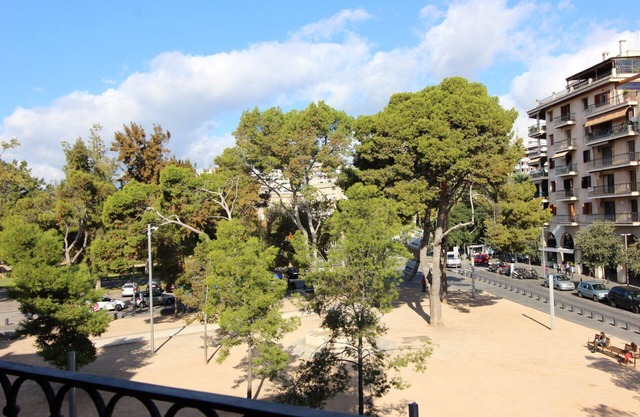 Plaza Puerta Santa Catalina, 300 meters from the Club Nautico, Cathedral and Old Town.