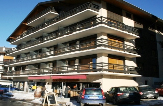 Pleasant apartment with balcony