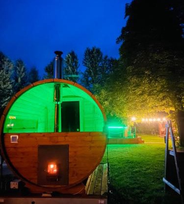 Poleskie zacisze, domek Bocian, kominek, balia,sauna,wifi