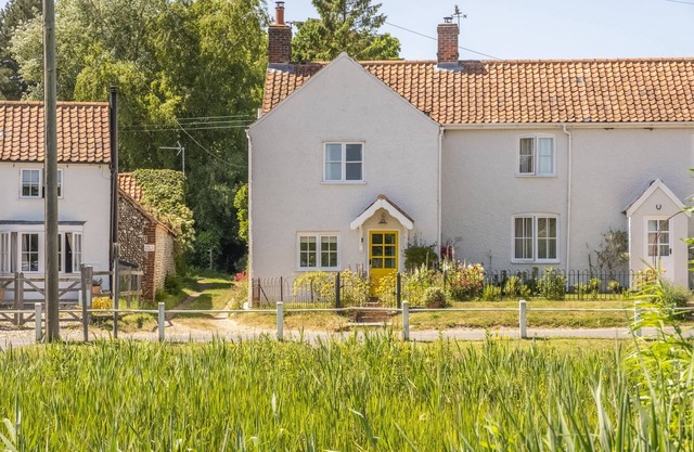 Pond Cottage (E), Edgefield, Norfolk