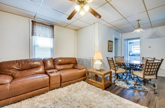 Pool Access Bath Vacation Rental Condo!