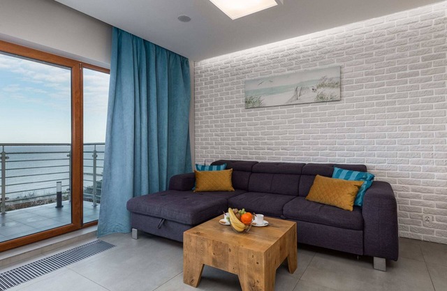 Porta Mare 84 |Seaside Apartment | Desk