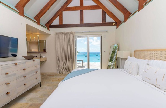 Premier Villa @ CeBlue with Hotel Amenities!