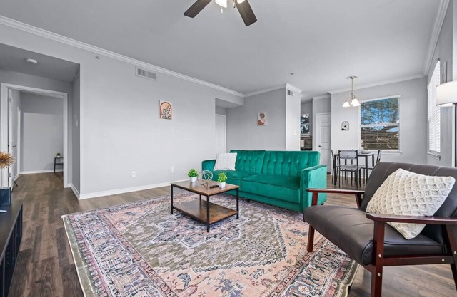 Premium 2BR 2BA Apartment Stay with Chic Interior