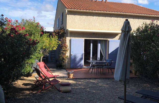 Pretty mas in a private residence in the heart of Provence in Maussane les Alpilles