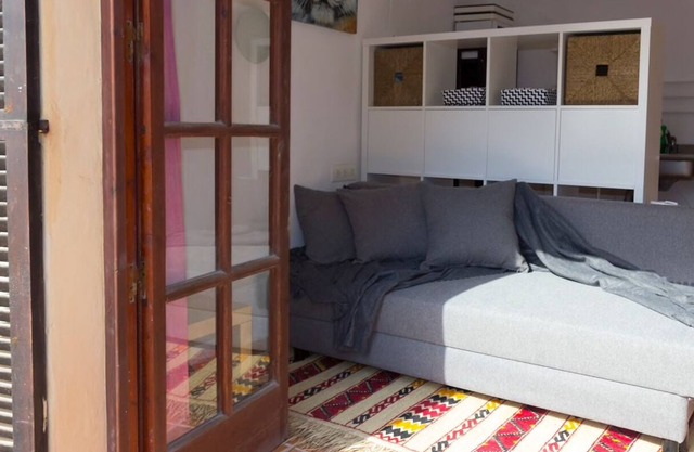 Private AC Acc. White: AC, Garden, Chill Out, Hammock, Beach, Hippy market