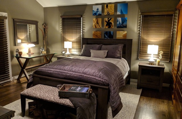 Private, Accessible Ground-Level Luxury Suite in Grosse Pointe