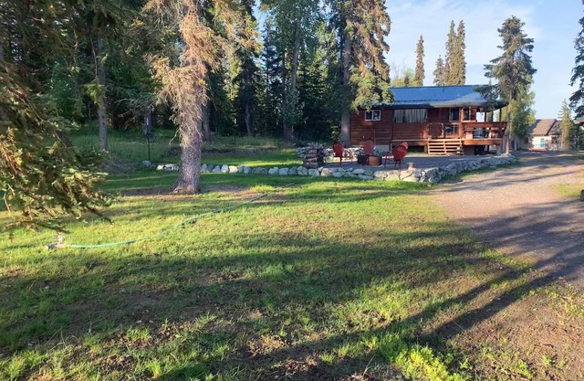 Private Alaskan Cabin on 1 Acre, pet friendly