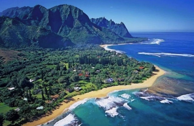 Private and Quiet Luxury Beach House 5 minute walk to beach TVNV#5151