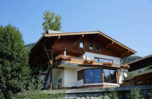 Private apartment 220m2 8 to 15 persons, Haus Stefin, Zell am See