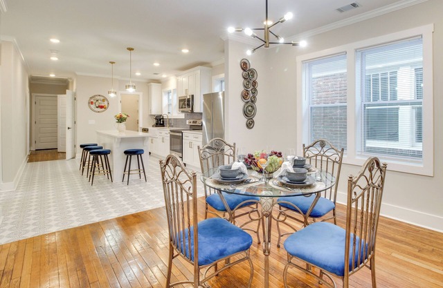 Private Balcony: Spacious, Updated Savannah Apt!