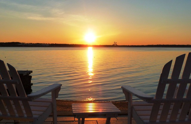 Private Beach and Dock - Relax on Narragansett Bay!