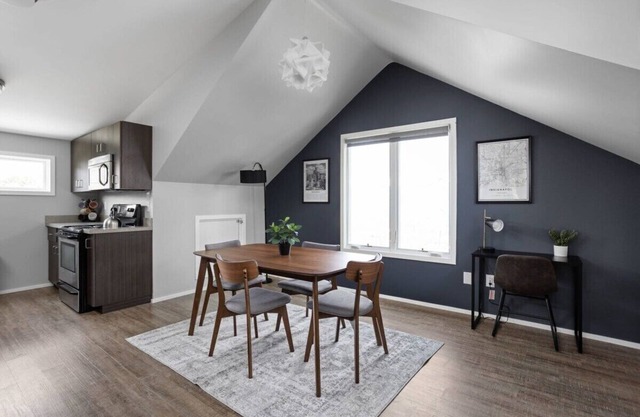 Private Carriage House in the Heart of Indy