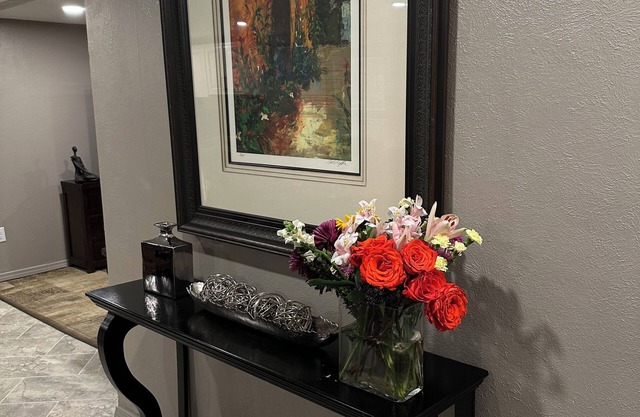 Private entrance and outside patio. Centrally located in a quiet neighborhood.