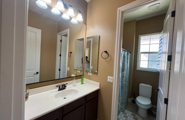Private entrance, stand alone Casita with attached bath