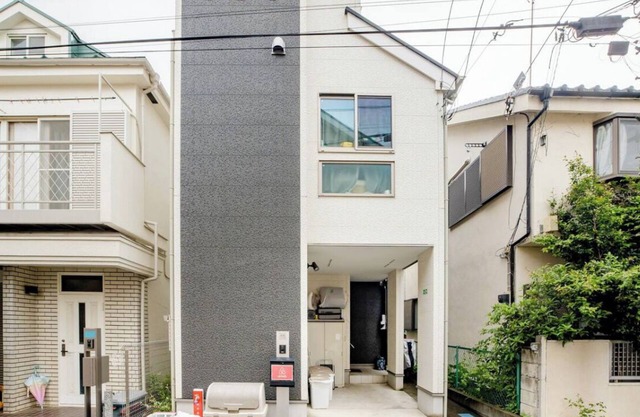 Private lodging in WEST TOKYO(SHINJUKU, TACHIKAWA, SANRIO, GHIBLI, MT. TAKAOetc)