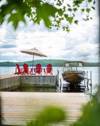 Private Off Grid Chalet Nestled in Nature With Waterfront Near Algonquin Park