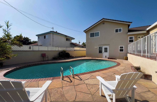 Private Pool｜Pet-Friendly｜Cozy 4B2.5B｜Garage Access｜Perfect for WFH #42042