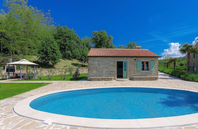 Private Villa with A/C, WIFI, private pool, TV, patio, pets allowed, panoramic view, parking