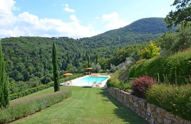 Private Villa with pool-Chianti Siena Florence -up to 8 pax