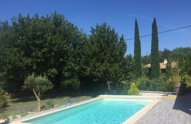 PROVENCAL VILLA IN THE MIDDLE LAVENDER CAPACITY 10/12 PEOPLE