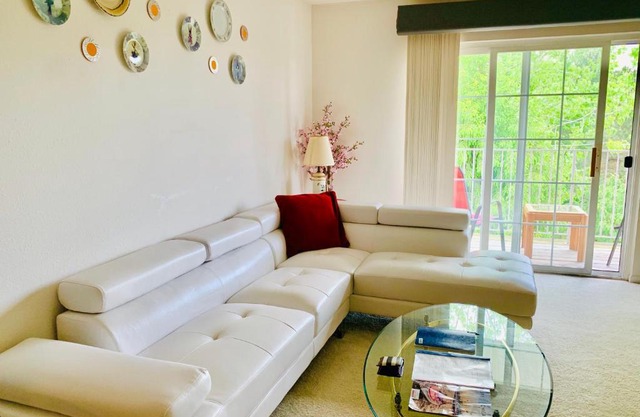 Pure Michigan Vacation Condo near Lake and Shops