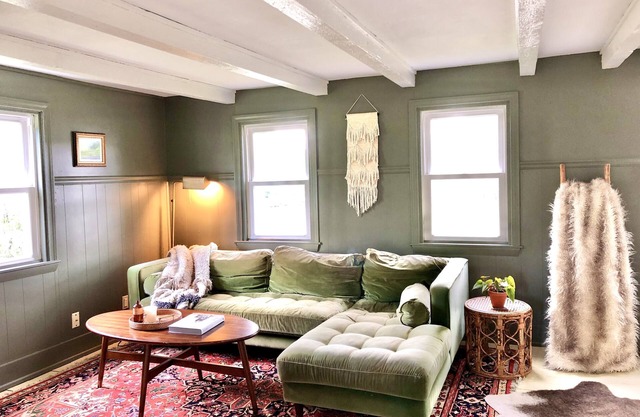 Quaint & Cozy 1830s Cape- Central Location!