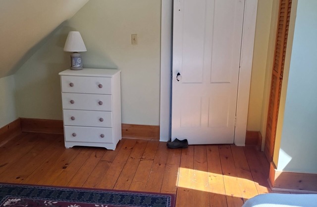 Quaint farmhouse with garden, big yard, river access- all near Middlebury, VT.