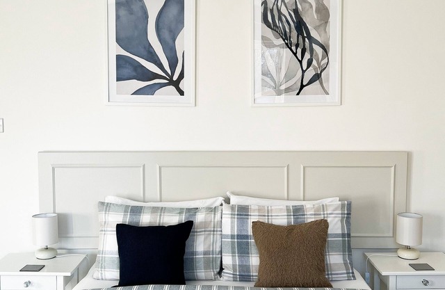 Quayside Cottage - Stone’s Throw From Poole Quay