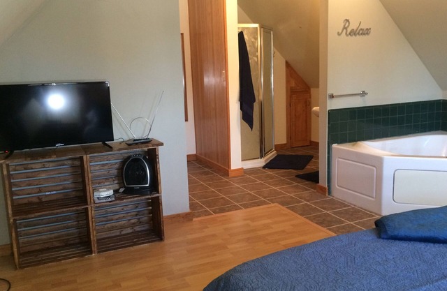 Queen Marie Suite
